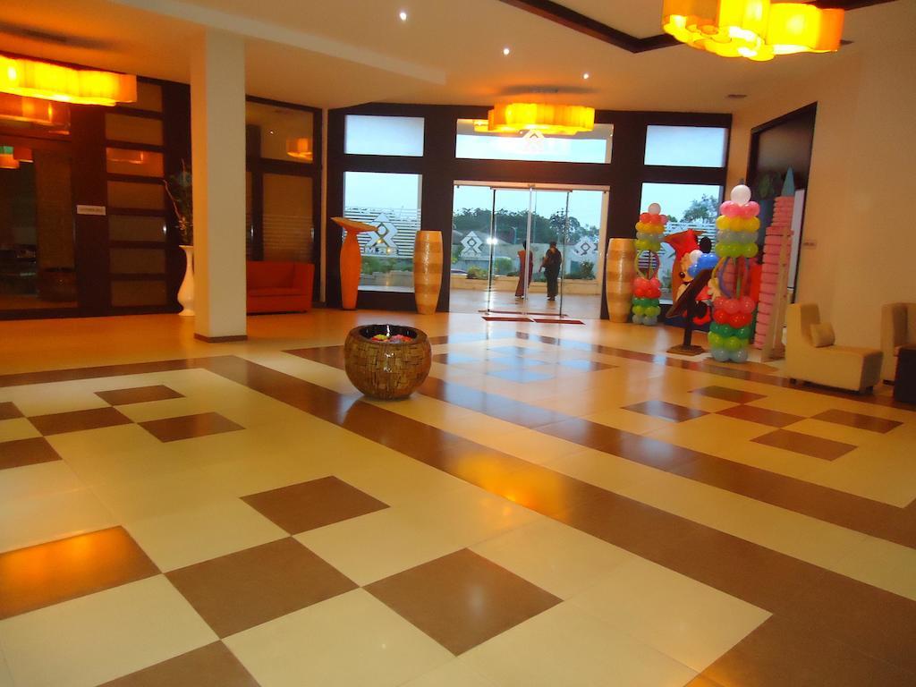 SRM Hotel Thoothukudi Buitenkant foto