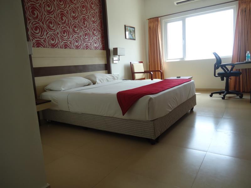 SRM Hotel Thoothukudi Buitenkant foto